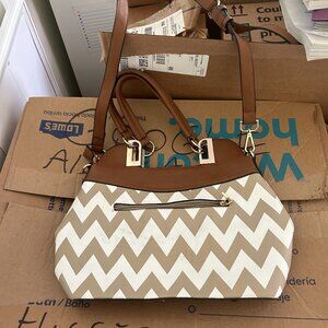 Purse - chevron - has scratches
